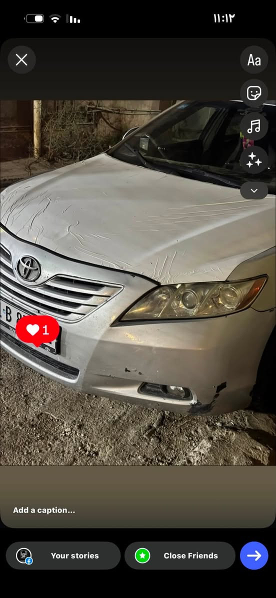 السلام عليكم
تيوتا كامري 2009محرك 4سلندر2400vvt-i 
وارد امريكي ضربتهه بلطنطه 
رقم بغداد انكليزي بسمي تحويل مباشر مني
كشن كهرباء كروز سرعه (مثبت سرعه)السياره حلوه 
بيه بعض التلخيصات بصصيطه
السعر :75$وبيهه مجال ان شاء الله
رقمي :***********
