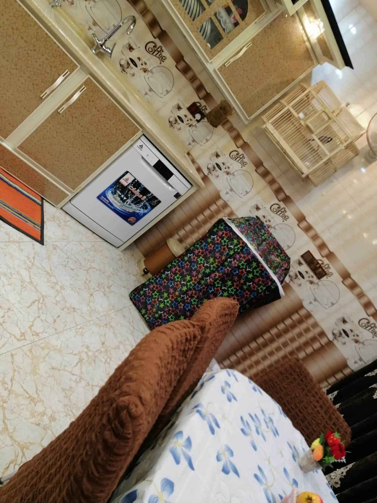 دار للرهن النجف حي الجامعه 
غرفتين واستقبال وصاله ومطبخ مؤثث بلكامل 
الرهن 55 مليون 
مدة سنتين 
***********

نص مكتوب في الصور:
- ١٧ أكتوبر، ٢٠٢٠
- ٢٠:٢٩