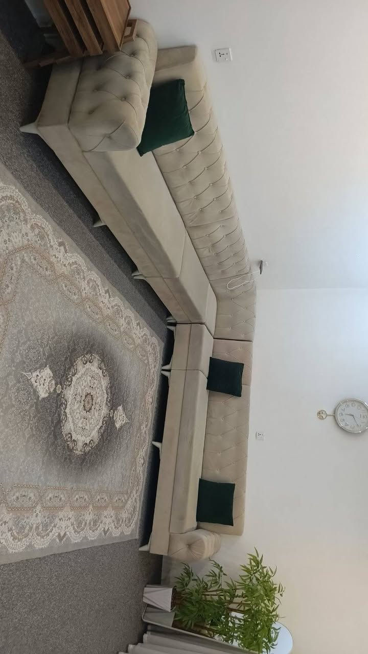 تاخم قه نه فه ی  Lقیاس ١٠نه فه ری پاک و جوان بیعه یب تۆکمه بۆفرۆشتن
نرخ:١٤٥هه زار
شوێن:سلێمانی
تێل:*********** السليمانية, العراق
