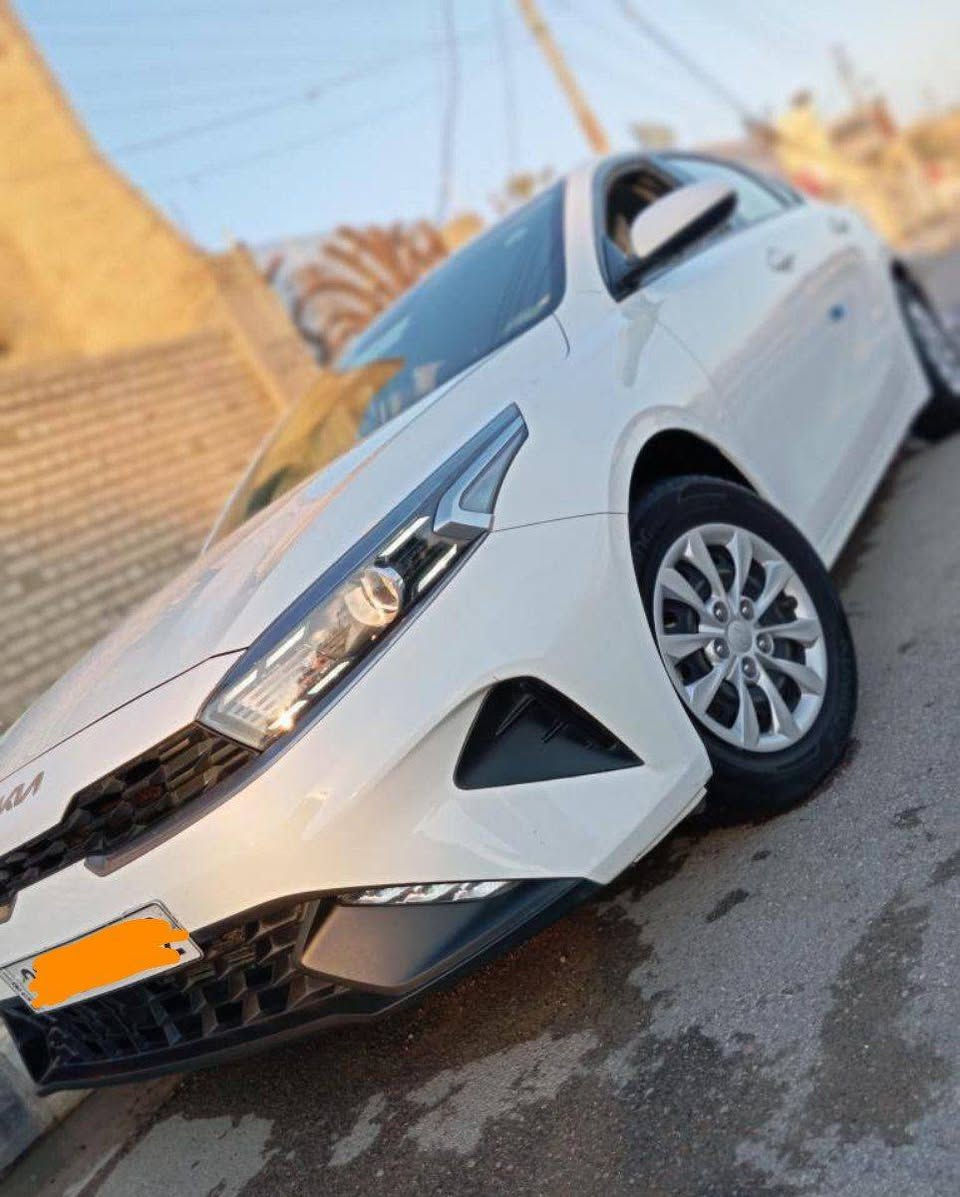 السلام عليكم
سيراتو موديل 2023 محرك 1600
المواصفات
تحكمات ستيرن جهتين
 حساسات خلفيه
مانع انزلاق
مثبت سرعه
منافذ USB
داخل لونين
كشاف ضباب امامي
كشاف ضباب خلفي
شاشه
تبريد قطعتين
كشنات مخمل
لد نهاري
ارضيه جلد
كامره خلفيه
وضعيتين قياده Normal و SPORT
ماشيه 77الف رقم اربيل
متوفر خاص او واتساب
***********
