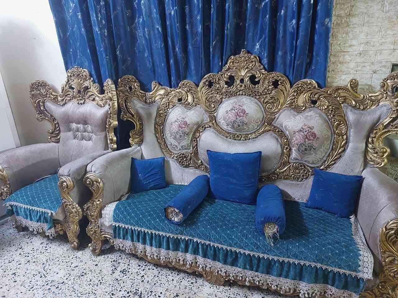 للبيع تخم ملكي 10 مقاعد، نظيف وحالته ممتازة، خشب وزخارف فخمة 🌟
📍 بغداد – حي العامل
💰 السعر: 800 ألف
📞 للاتصال: ***********
