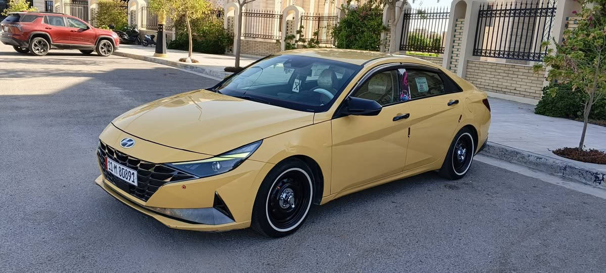 سلام عليكم النترا هايبرد البيع  موديل 23 ضربته بس الي بمريكه فقط السياره كله اليبل واحد سنويه 29  تخم تايرات  جديد تبريد ثلج  السعر 145او بيه مجال العنوان كربلاء حي النضال لاستفسار تصال ***********
