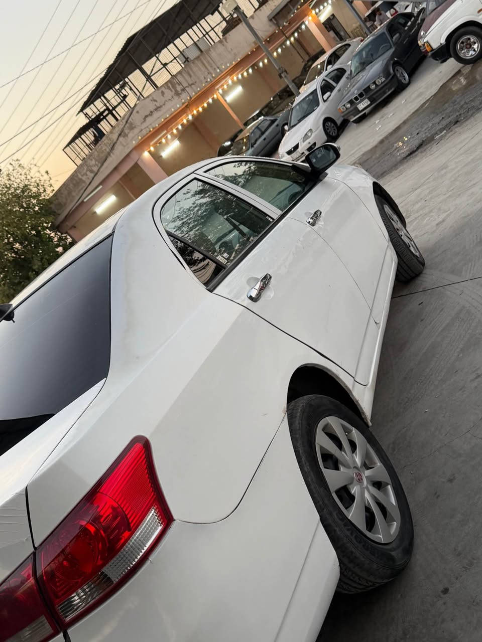 BYD.G3
2013
گێڕ تۆماتیک
گێڕ و مەکینەی کامری 
سەنەوی پلاستیکی بخداد وەکالەتیشی لەگەڵایە 
گێڕ و مەکینەی بەشەرتی ١٠ فیتەر 
دەحم و لێدراوی نیە 
پشت و پێشی کەپسە 
تەقەو ڕەقەی نیە 
تەبرید لەسەر سویچ🥶
لایت زینۆن
شاشە ئایپاد
سلایت 
چوار تایەو ویلی لۆکی لەژێرە 
سەیارەکە زۆر مەزبوتە کامل مەسروف کراوە
سعریشی خوار هەموو بازاڕ 
٣٤ گەڵاو کەمێک مەجال 
ئەگەر مووشتەریت تەلەفون بکە جوابی مەسج نایەمەوە لەگەڵ ڕێزم 
***********
***********
واتسئەپی لەسەرە 
قیست و قەرز و ئاڵوگۆڕم نیە 
سلێمانی! السليمانية, العراق

