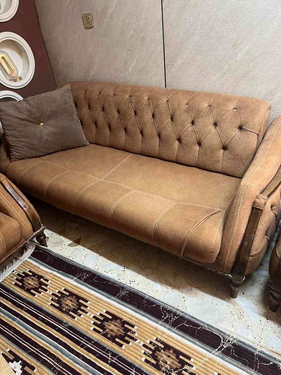 تخم قنفات عدد ٢   للبيع ٧٠٠ وبه مجال ت ***********

