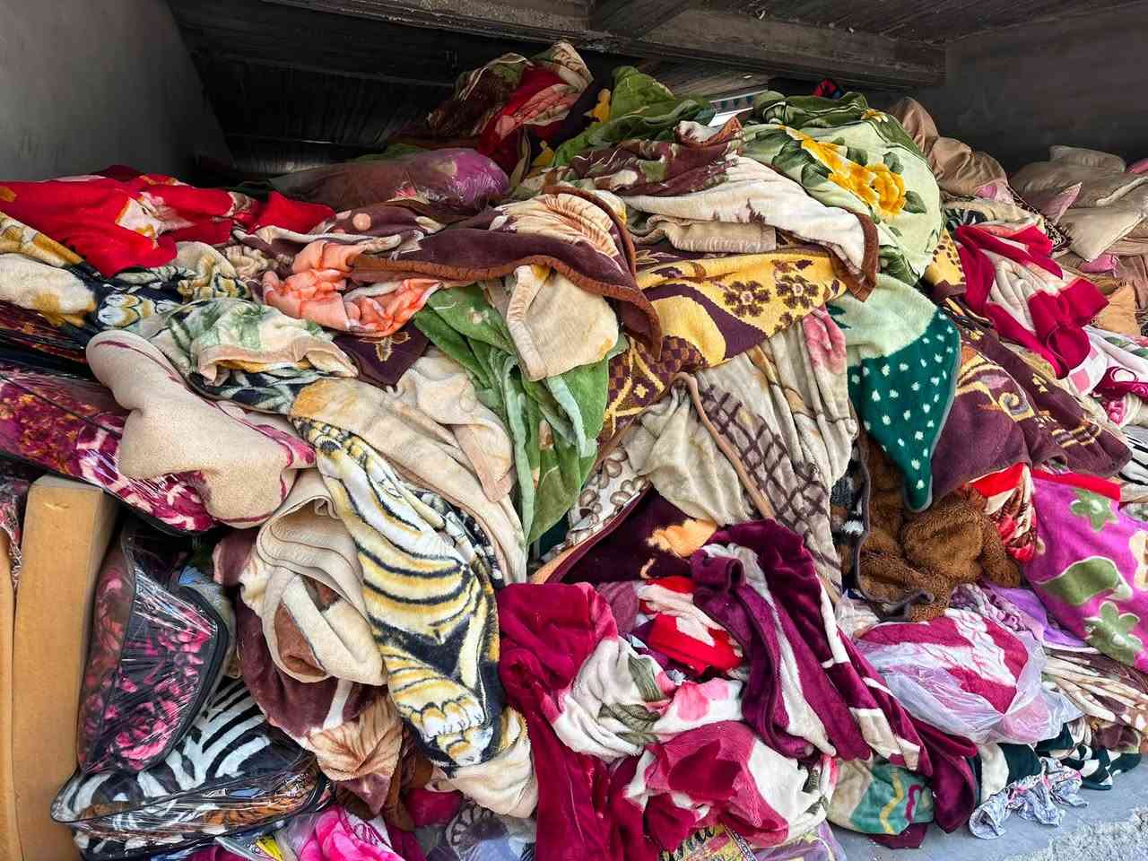 هە مووی بۆ فرۆشتن جوملەومفرد کەلار-حەمەی کەریم فەرعی سالۆن شیراز***********
