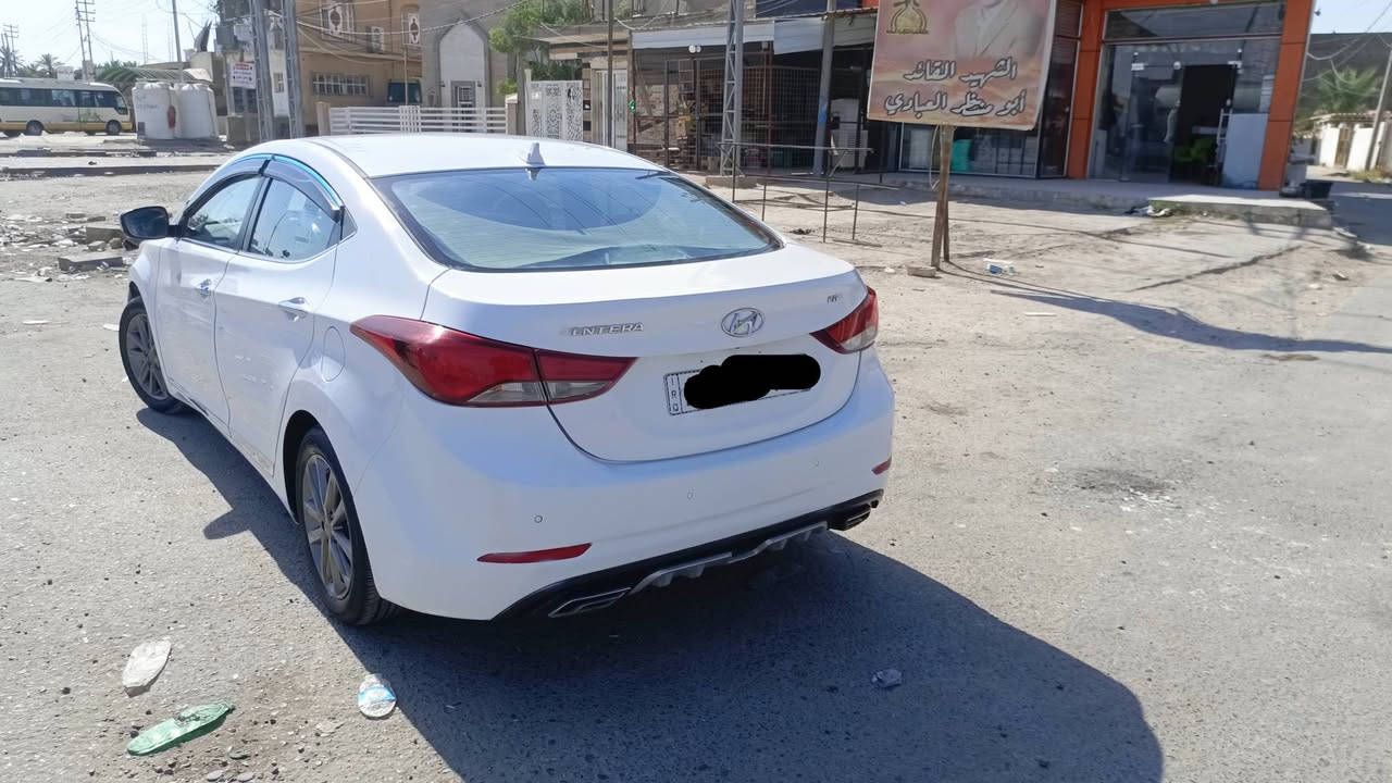 السلام عليكم الانتر 14 خليجي محرك 2000 دوش فول موصفات فتحه سقف بصمه تحكمات اشاير با المري  بيها  ضربه بجاملق خفيفه وبيها دحجات خفاف سياره بسمي رقم نكليزي سنويه ال 31 مكاني السماوه السعر 110      ***********
