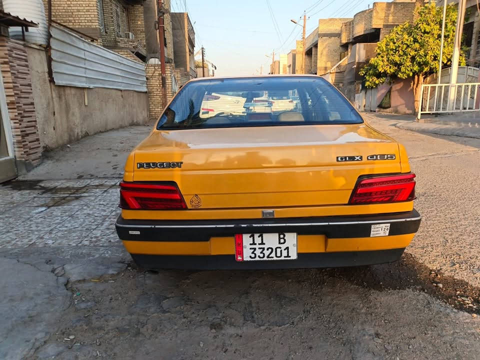 السلام عليكم بيجو ٤٠٥  جاهزه ٢٠١١ كير مكينه تبريد صدر تخم تاير كهربائيات كله جديد رقم إنكليزي مصفره بدون ضربه وصبغ جاهزه السعر ٢٩ مكاني بغداد حي العامل ***********
