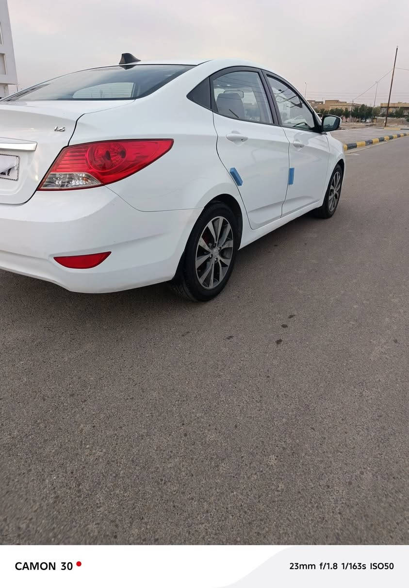 اكسنت 2015  خليجي مكفوله من الضربه والصبغ والتبديل محرك كير مكفولات تبريد ثلج حداديه جديدةقول مواصفات فتحه تحكمات شاشه كامره   ماشيه 129 بيه رصعات حالوب بسيطه رقم واسط دولي السعر 100$ وبيه مجال مكان السياره كوت داموك
***********
***********
