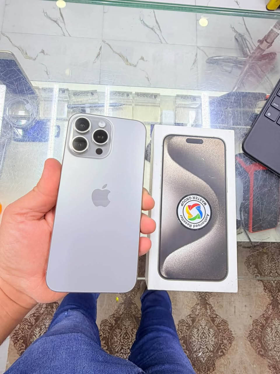آيفون 15 برو ماكس • ٢٥٦ • تيتانيوم