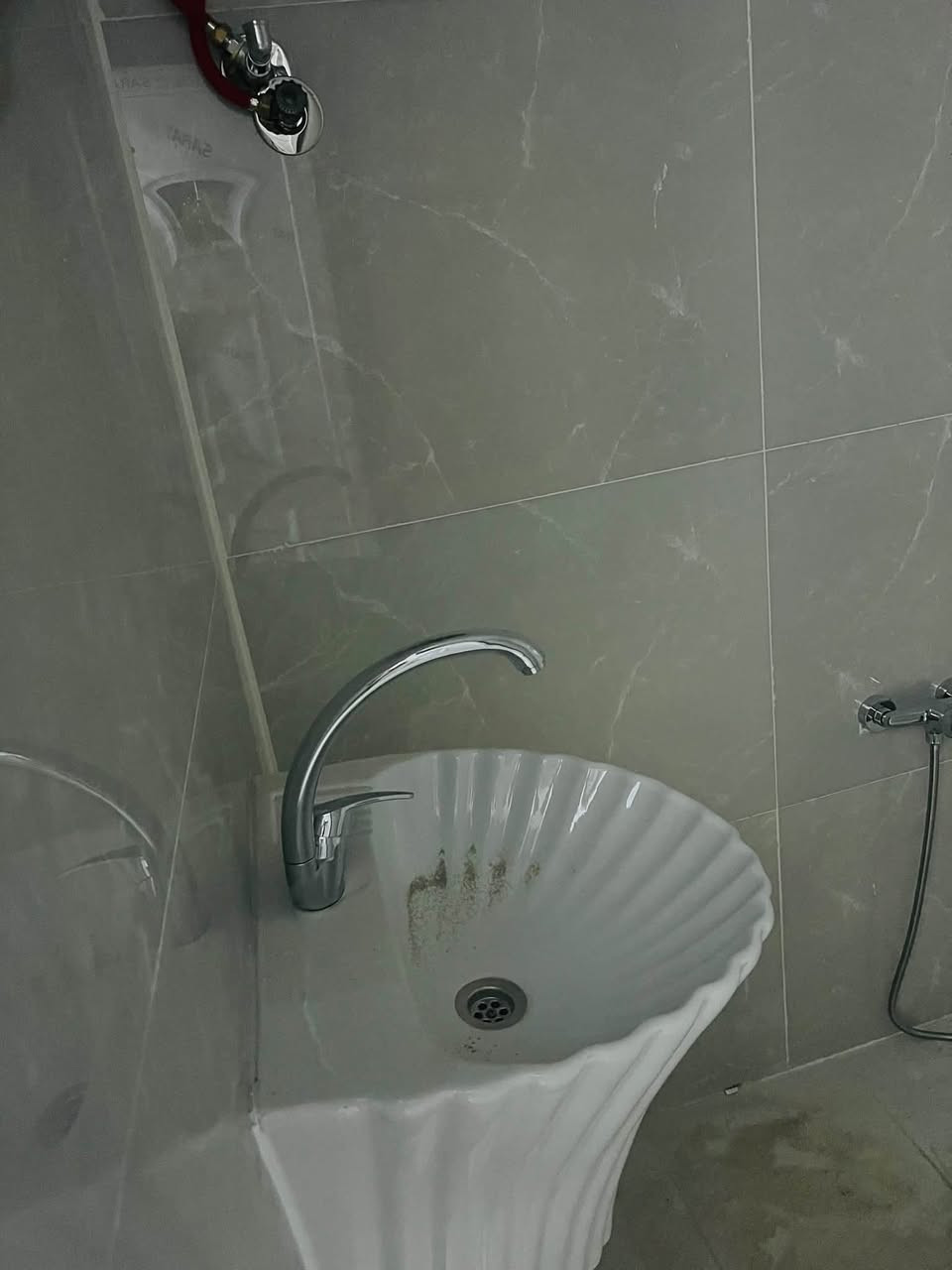 الموحيه • ١٢٠م • ٥ غرف