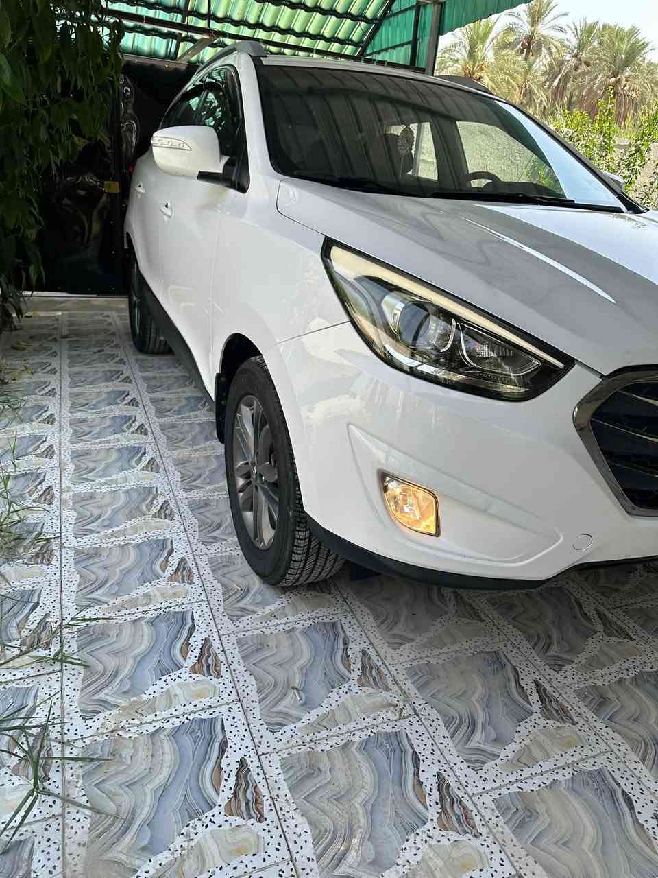 سلام عليكم توسان
موديل ١٥ خليجي 
كفاله عامه من كلشي 
مكينه كير حداديه تخم تاير سياره جديده 
شاشه جبيره كامره مكينه ٢٠٠٠ دوش 
تحكم ستيرن 
ماشيه ١٢٤ حقيقي 
هزه سنويه جديده رقم بابل دولي 
مكان السياره كربلاء الحسينيه 
***********
