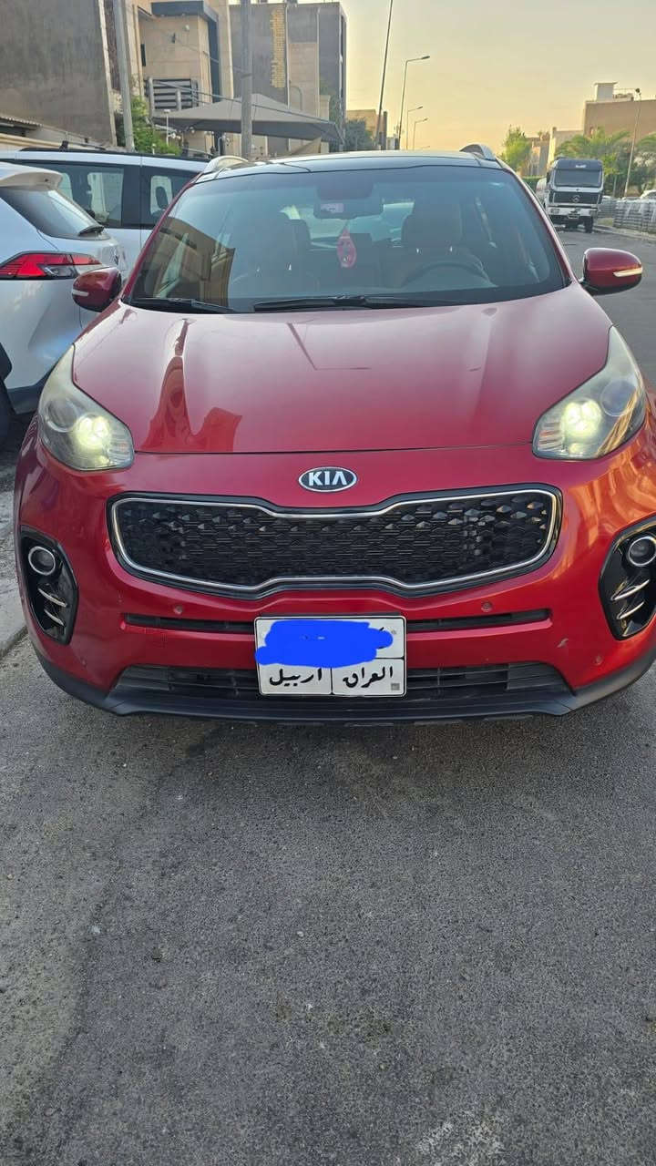 السلام عليكم
كيا سبورتج خليجي 2017 مواصفات lx نص فول
 مكينه 2000دوش
ماشيه 122
مكان بغداد اليرموك
السعر 13500$
***********
