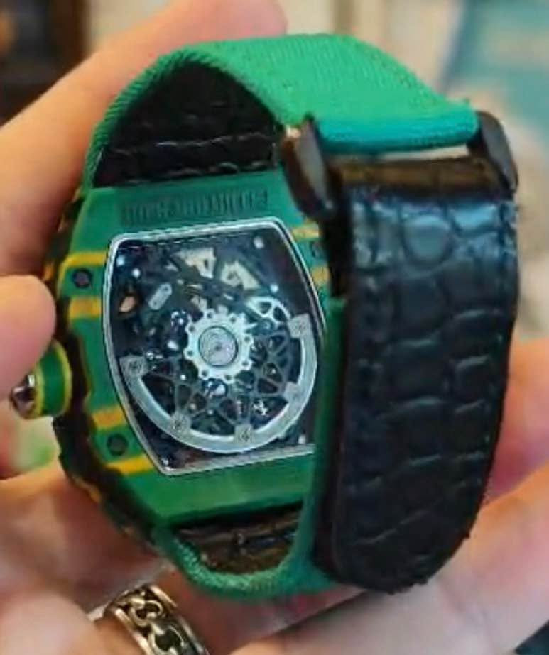 کاژمیری(RICHARD MILLe RM top kwaleti otomatek)لۆک بەکار نەهاتو تۆپ کوالیتەیە ۆتۆماتیک و قورمیشە بە خوین ئیش دەکەی سەحری١٤٠هەزار و مەحمەلە(***********)گەر مشتەری جات بکە ١ دانە بەردەستە أربيل, العراق

