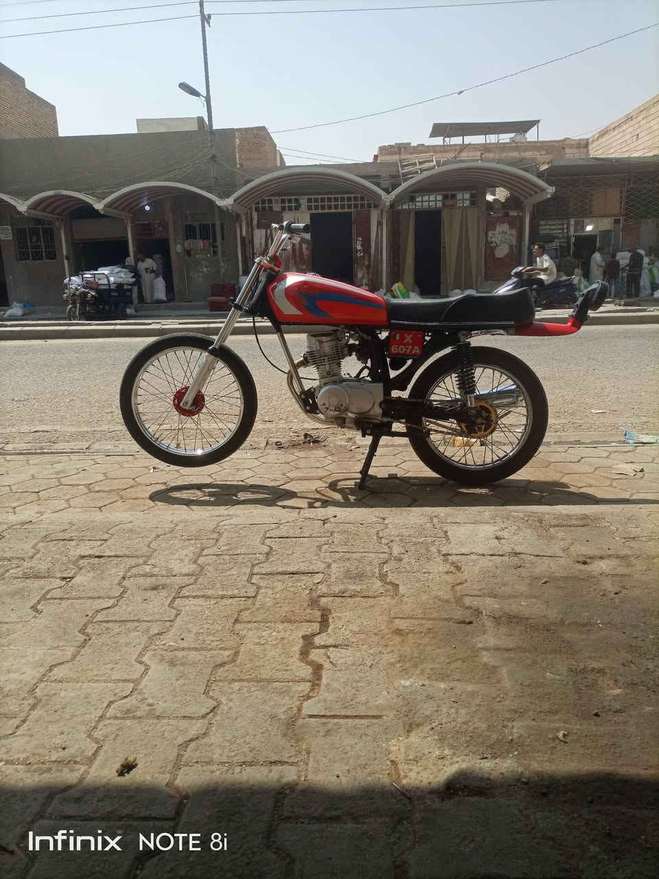 للبيع 4گير أصولي سعر 800
شاصي 2015تعمير 26 جديد 
تعمير ايراني مكينه رابيدو اصلي 
***********

نص مكتوب في الصور:
- Infinix NOTE 8i