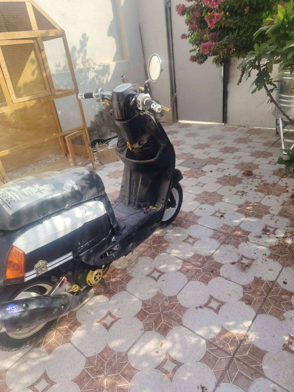 بوليس • مزوده • مستعجل