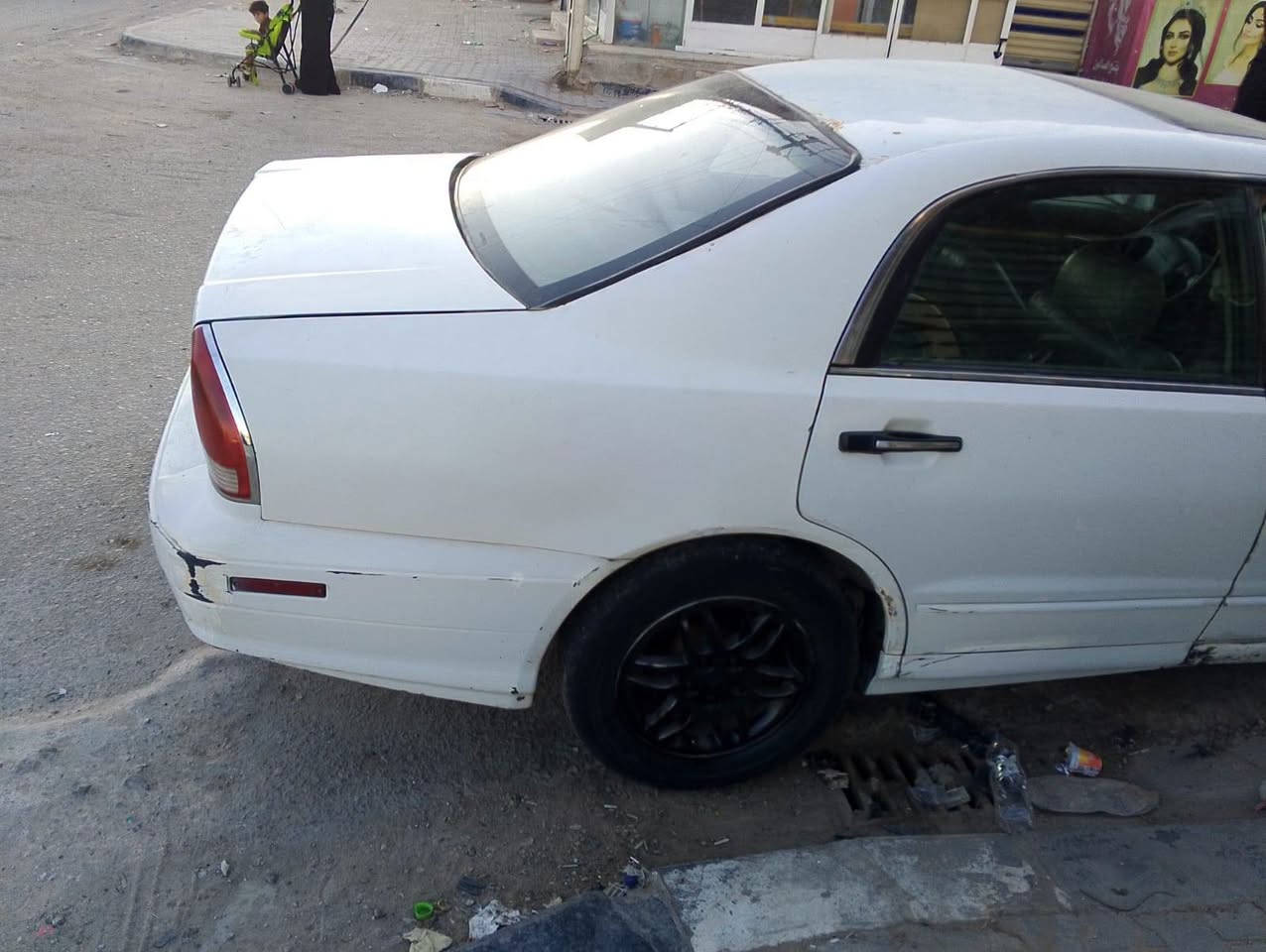 ميسبوشي ماكنا بغداد تحويل سنوية لل27 يردلها ترتيب سيارة الك يمي راعي واصوليات  مراوس حسب القناعة مكينة بيها خربطه 6 سلندر كير اوتو  مراوس فقط حسب القناعه غرفه جلد كهرباء 
كامره خلفية بلاد 
مري كهربائيه بلاد  
جام كهرباء بلاد  
سلايت روف
