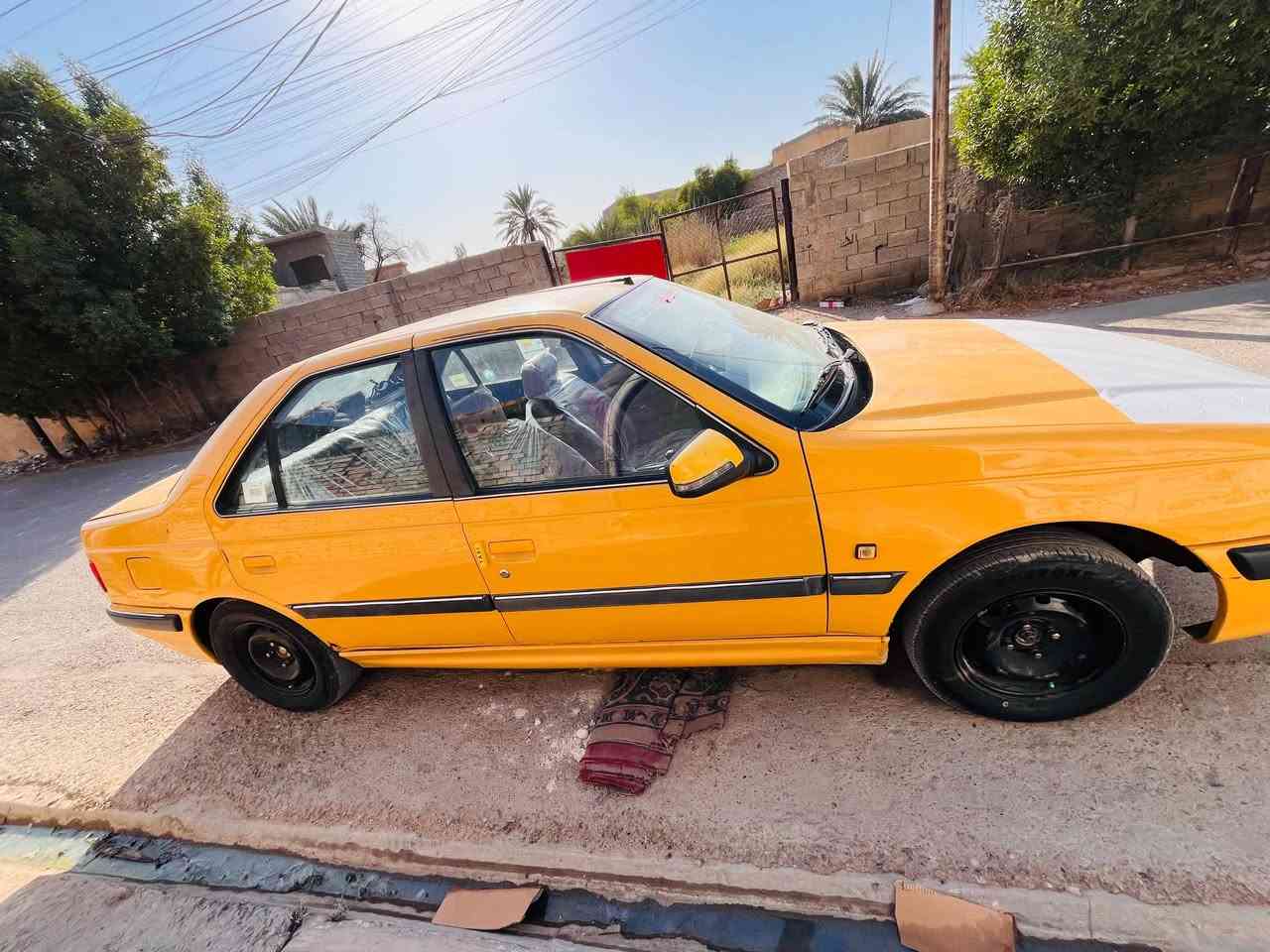 سلام عليكم للبيع بيجو بارص موديل 2015 رقم بغداد تحويل ثاني يوم سياره جاهزه كير محرك تبريد ثلج🥶 صدر جديد تخم تاير جديد  جاهزه للأخير السعر 42 وبيها مجال للشراي مكانها بغداد المعامل  للاتصال ***********

