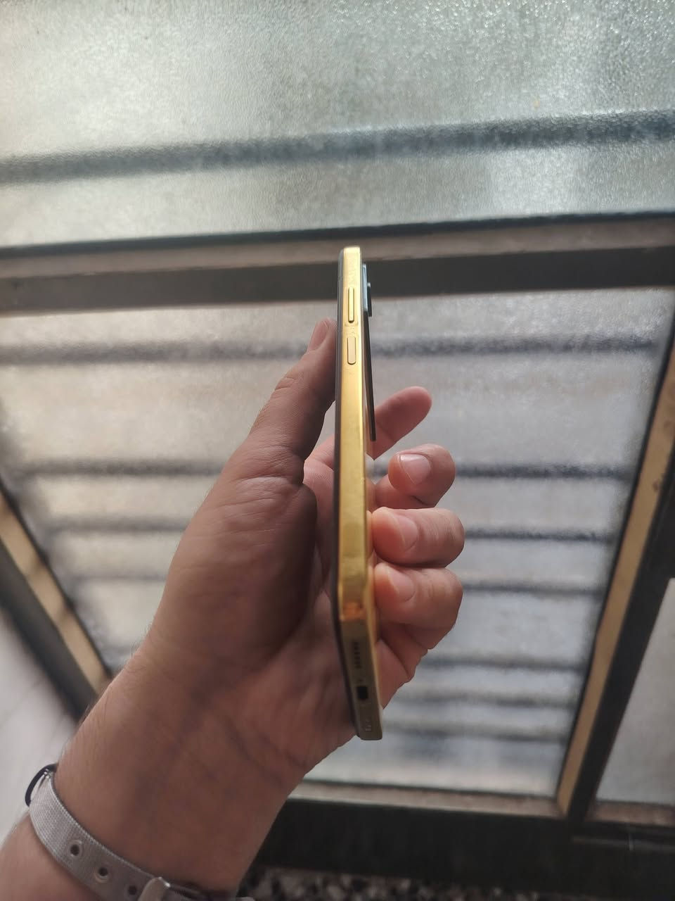 السلام عليكم للبيع بوكو x4 pro 5G
ذاكرة 256 عشوائية 8+8
جهاز بلادي ممفتوح ع فحص ممبدل بي اي قطعه شراي اتصل مكاني بغداد الدوره
سعر 160 الف قفل غير قابل للتفاوض
***********
***********
