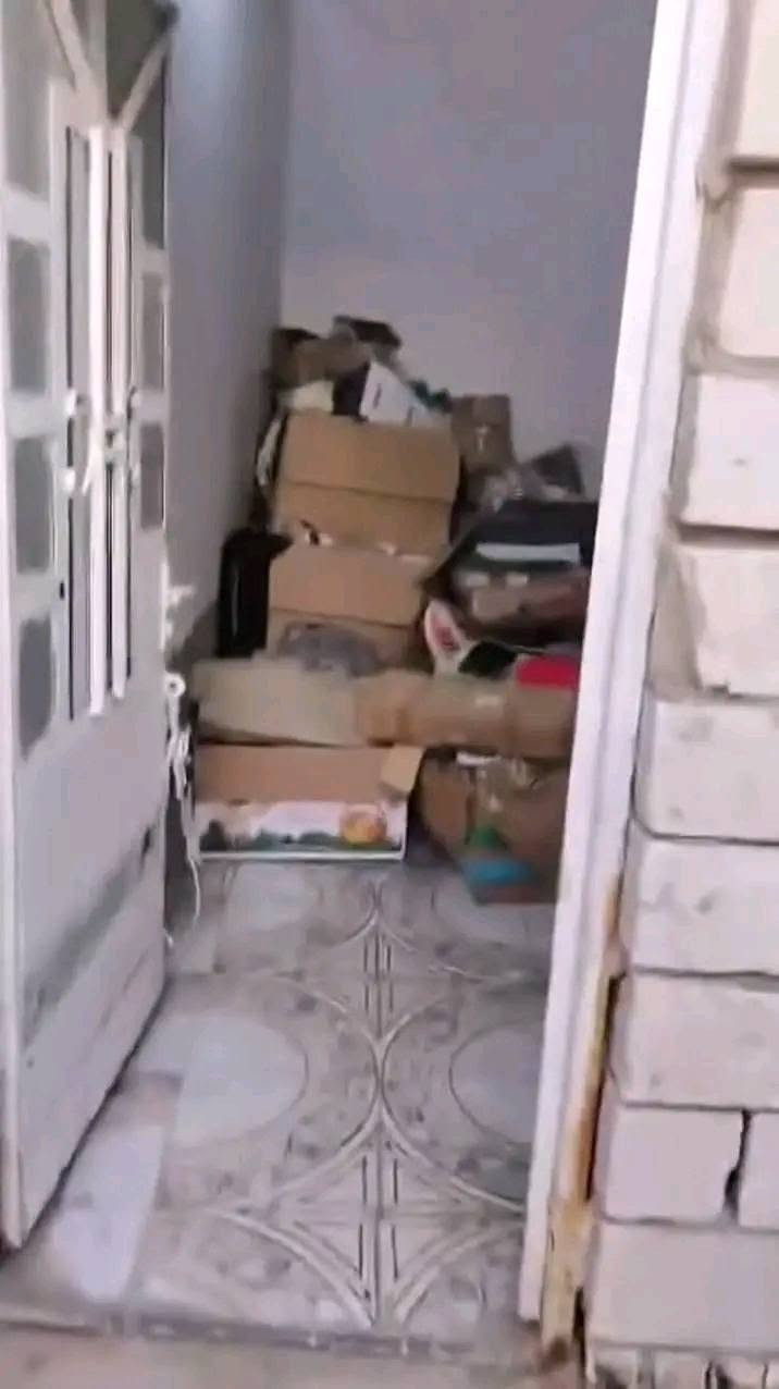 دار سكن ١٠٠ متر طابو صرف
الواجه ٥ النزال ٢٠
البناء طابوق عكادة 
استقبال
مطبخ
صالة
غرف نوم ٢ واحدة في الأرضي والثانيه في الأعلى 
صحيات خارجيه
الدار عالي عن الشارع وخدمات كامله تبليط رصيف 
السعر  ٥٣ مليون مع مجال للشراي 
الموقع الديوانية حي العسكري الثالث  خلف أسواق ابونايف سابع دار عن الشارع الرئيسي شارع ٣٠
للاستفسار أكثر مراجعة مكتبنا التوكل للعقار الكائن في الديوانية حي العسكري شارع ٣٠ او المراسلة والاتصال على الرقم ***********
