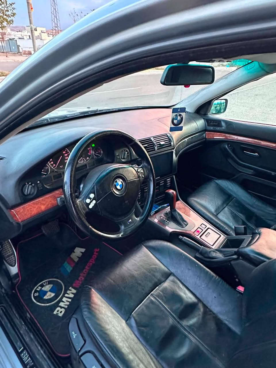 Bmw E39 * 528 ** 1999✅
Mobile / *********** 📞 Wats app
**  **  **  **  **  **  **  **  **  **
❌تکــایە ئەگەر مشتەری پەیوەندی بکە بە خــاوەنیەوە
لە نامە و کۆمێنت معــامەلە مــەکە❌

جۆری سەیــارە / بـــی ئێــم دەبلیو E39⚡
حەجمــی مەکینــە / ٥٢٨🔶
 مۆدێـــل / ١٩٩٩ ♦️
 ئاڕم پلاستیک ⭕
ئاڕم و ئەوەلیــات بــەشەرت👌
 غەرامە و پاکانە بــەشەرت📟
 مواسەفات/ 
سڵاید
دەبڵ گێـڕ 
کوشن جڵــد
 فۆڕمیکا
سوکان ڤۆلیۆم و شاشە ئایپـاد
 ئـاوێنە کارەبایی
 تــەبرید سارد و گەرم مەزبوت
 چوار تایــەو ویلی لۆک
 گێــڕ و مەکینەی لۆک
بێ دەعم و لێدراو
حیــزام بۆیاغ بۆ جوانـــی
 سەیارەکە چرکەی تیانیــە و  سەیارەی ماڵە هی مەعرەز نیە و بۆ مەسرەف مەگەڕێ
بەرەو ڕو زۆر لە وێنـــەکان جوانتر نەبوو پارەی ڕێگات ئەدەمەوە

⭕بۆ نرخ و زانیــاری زیاتر پەیوەندی بکــەن بە خاوەنی👇

ژ.م خــاوەنی☎️ / *********** 📞 واتس ئەپی لەسەرە
ناونیـشــان / پیرەمەگرون📍
