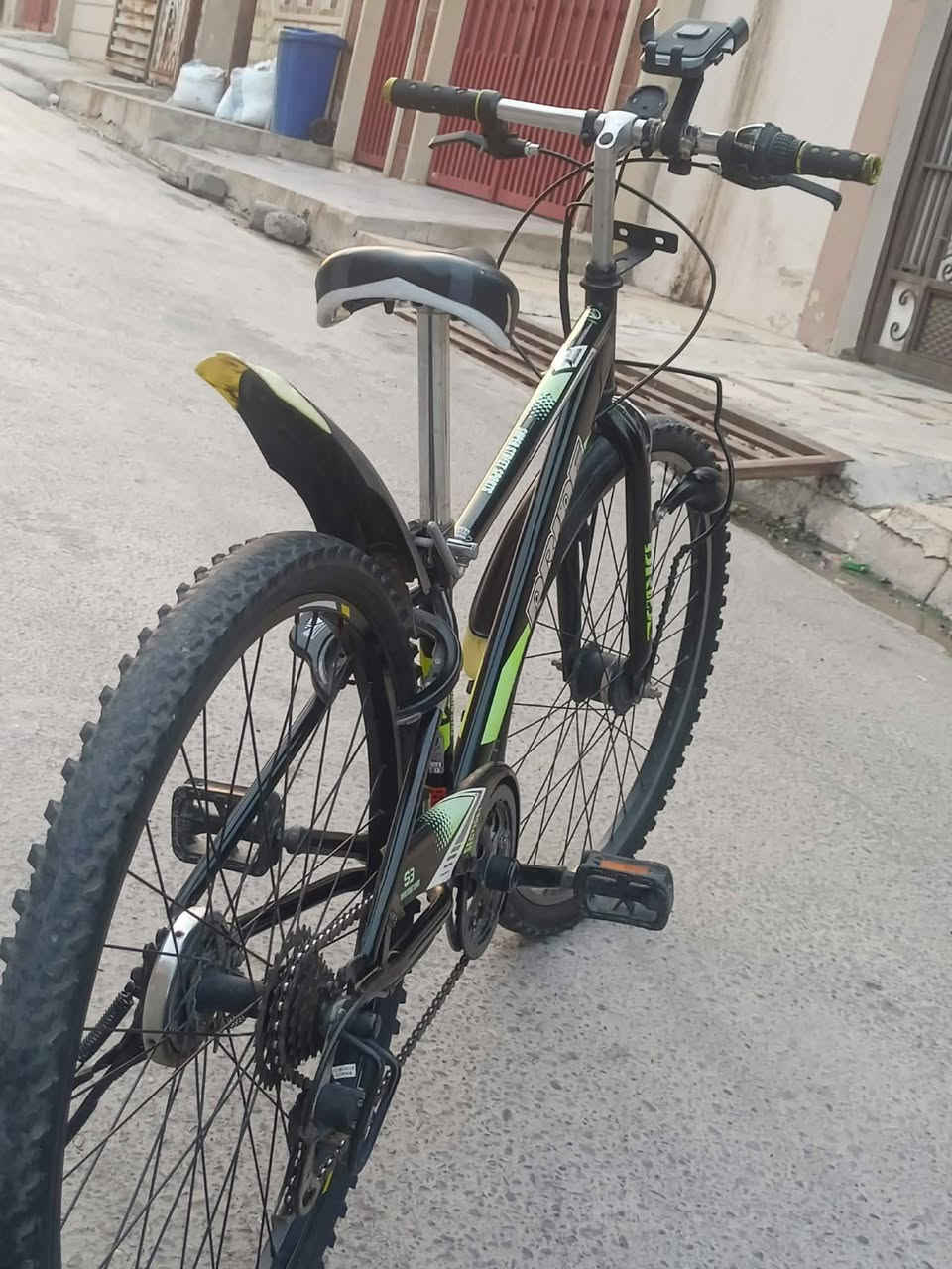 سلام عليكم
باسكال للبيع اسم الشركه DRLDE
السعر 95وبي مجال 
المكان موصل الساحل الايسر 
الاتصال على الرقم ***********

