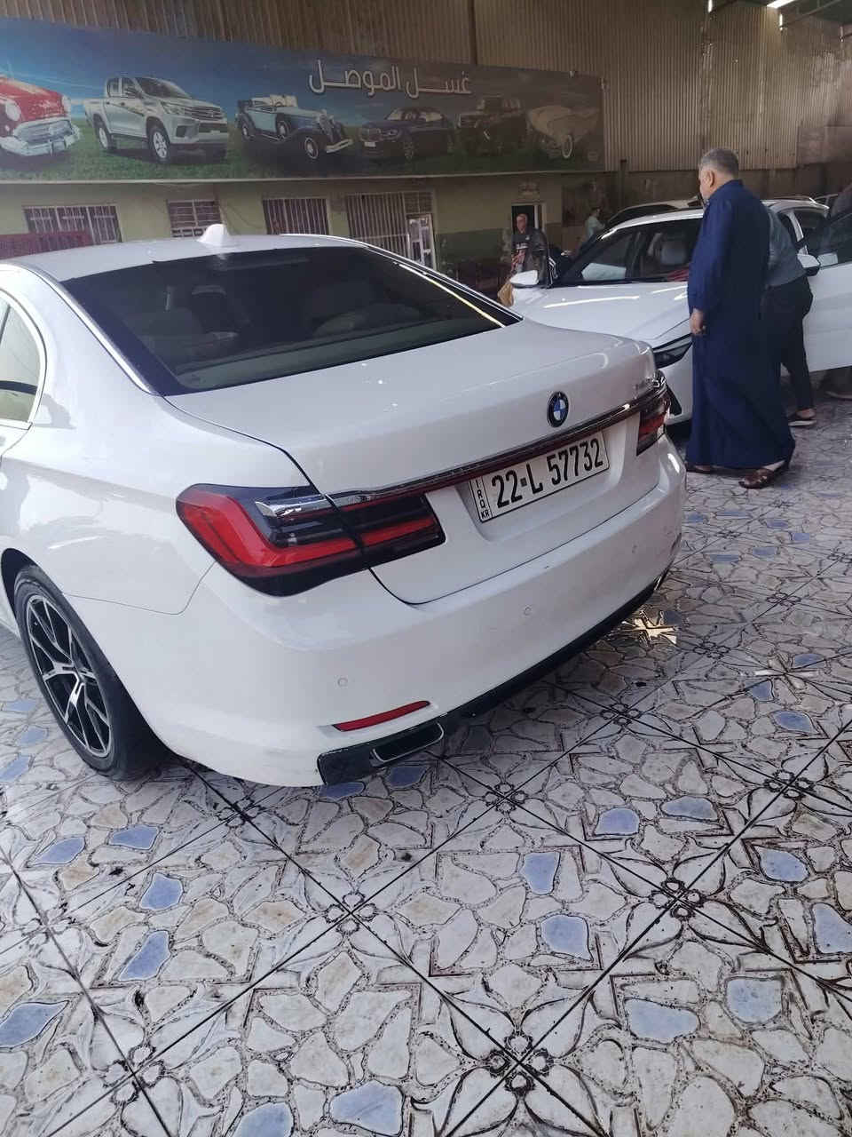 بي إم ٧٤٠ • ٢٠٠٩ • السياده