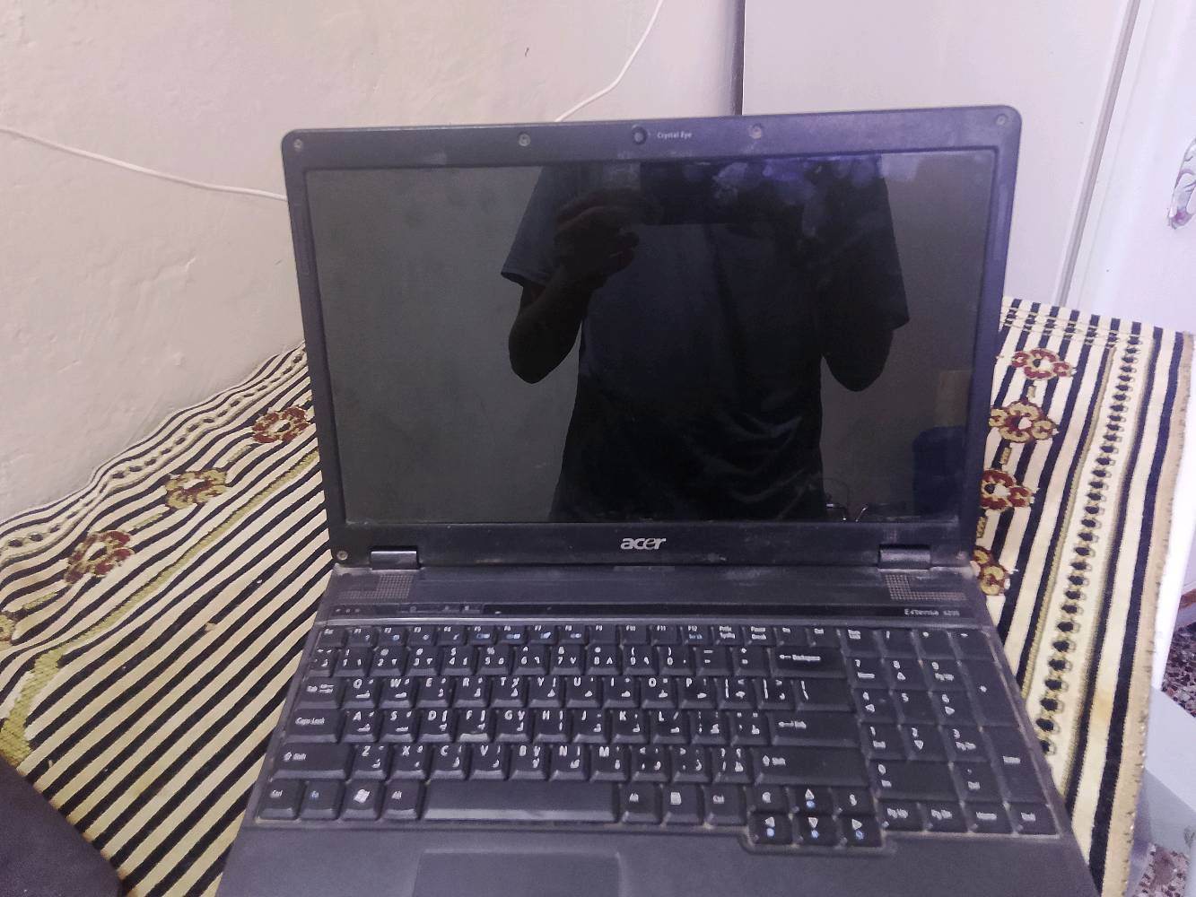 السلام عليكم 
لي
أبيع لولبتوب Extensa الشاشه 800×1260
المعالج lntel
الذاكرة العشوائي 2 جيجابايت 
التخزين هارد 16 جيجا
كرت الشاشه lntel GMA
بي فقط مشكله بالبطاريه يرادلها تبديل 
السعر 65 ألف و بي مجال 
رقم التلفون *********** مكاني فلوجه