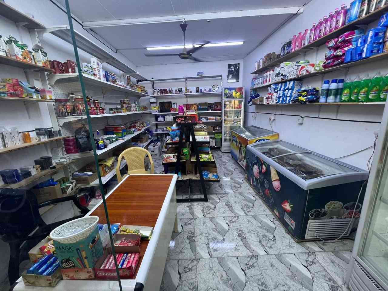 اسواق للبيع في بغداد البياع منطقة السويب الشارع العام *********** للستفسار 
***********
