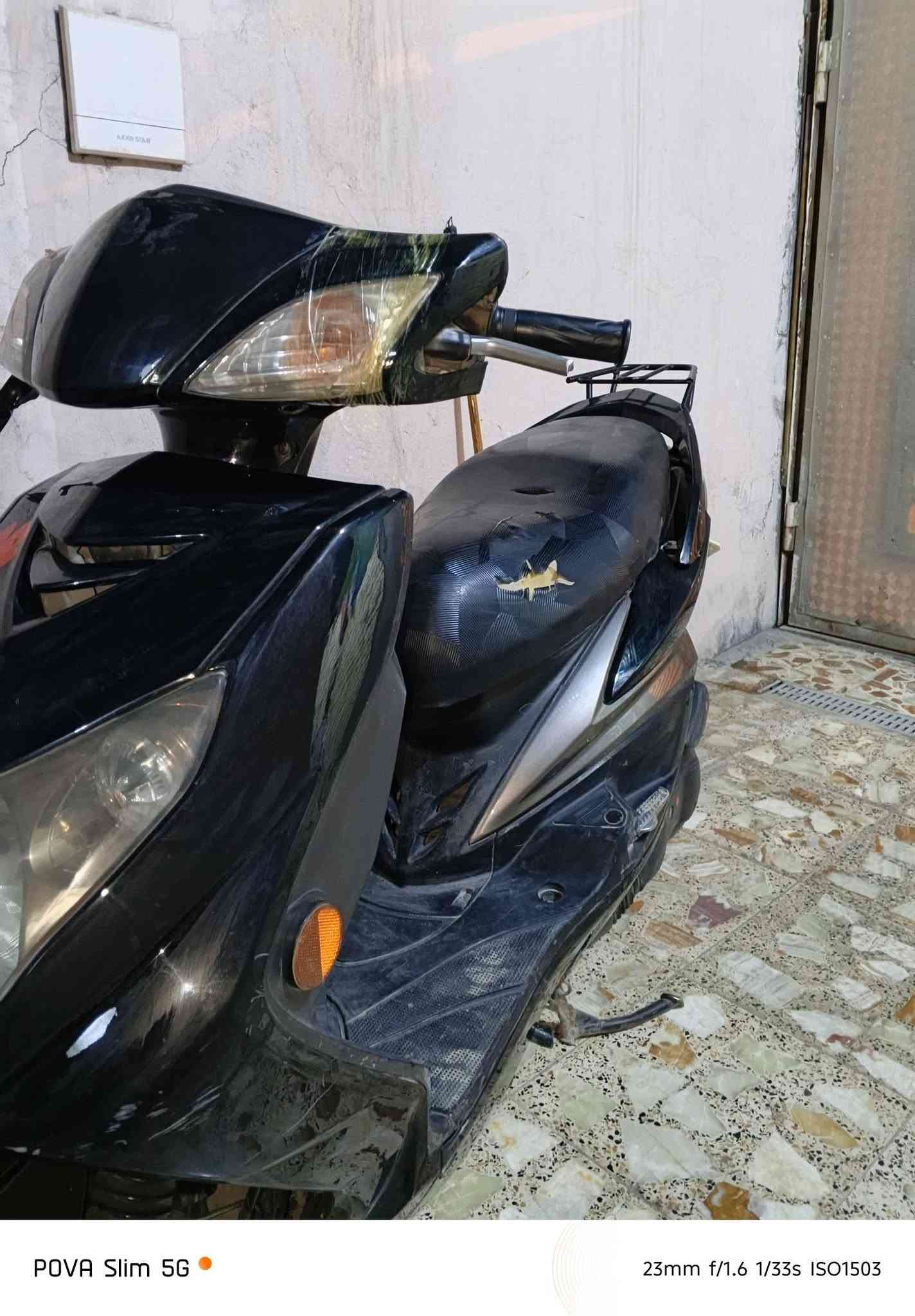 سلام عليكم شباب سكنس فحل نضيفة الدراجة رمبة جديدة ما بيهة اي شي ما مفتوحة صالهة خمس اشهر من زلهة من الرمبة اي استفسار ***********مكانهة بغداد فلكة حي نصر
