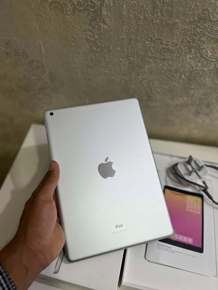 آيباد ٩ • ٦٤ • نظافة ٩٧٪