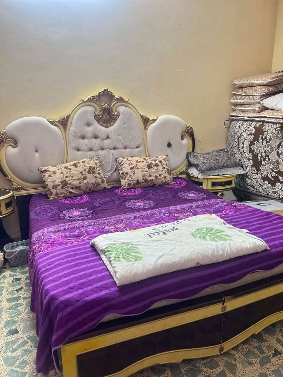 متوفر غرفه بعدها تكمه ماليزي نضافتها 90 بالميه لطلب والاستفسار مراسلة الصفحه او الاتصال على الرقم ***********
