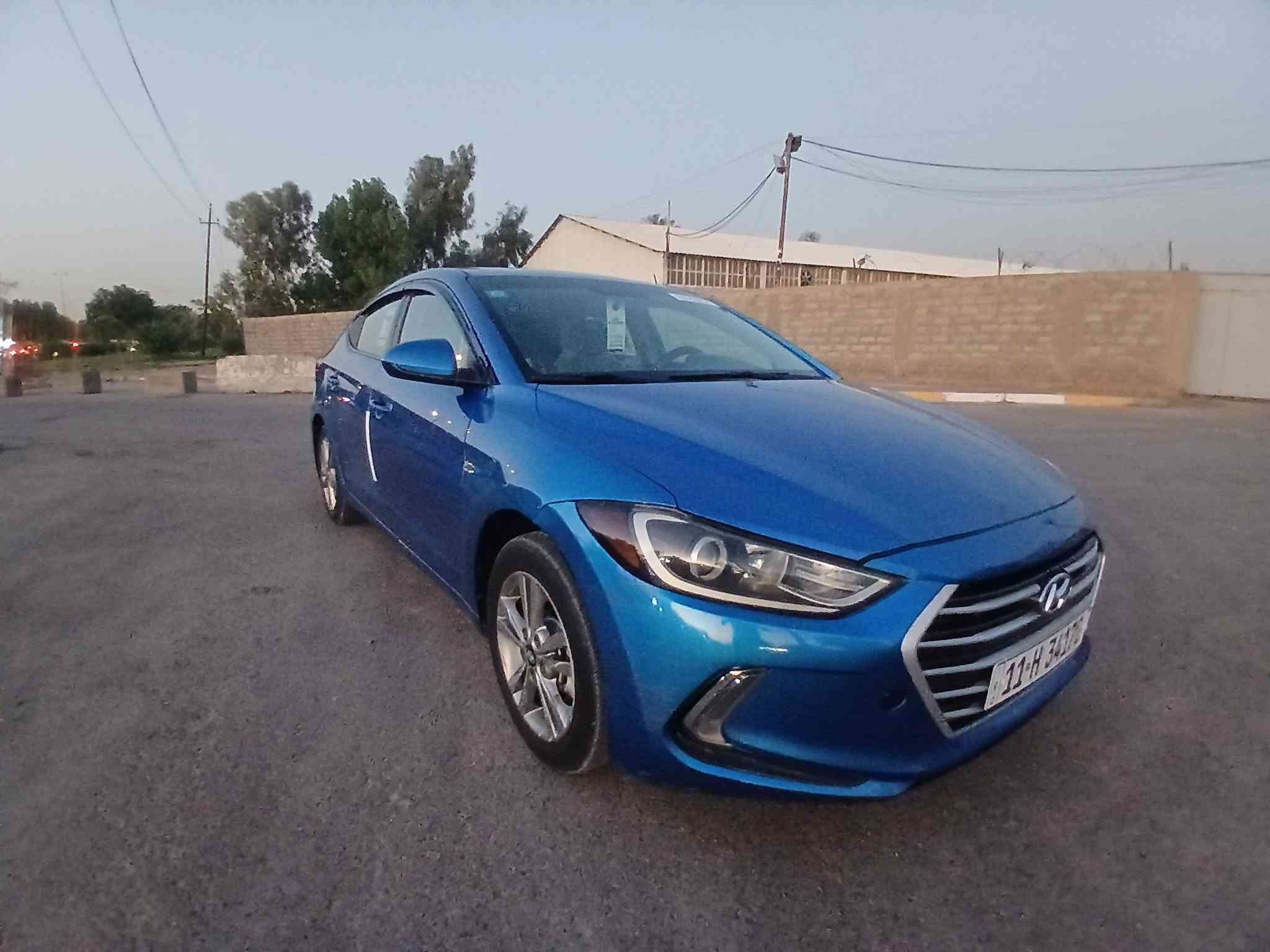 النترا ٢٠١٧ بحريه حادثها دعاميه اماميه
من امريكا فقط هنا جردت ٣ قطع صبغتهن
محرك ٢٠٠٠ دوش كفاله
فووول عده الفتحه
بصمه ..
تبريد شاشه ..ثلاجه
ويل كب 
راذارات
شاشه وكامره دواره
محرك كير جدد باسمي شخصيا
رقم بغداد 
رقم وهزه وسنويه كله جديد جددتهن قبل اسبوع 
السياره جاهزه للاخير 
مكاني بغداد الكرخ حي الاعلام ***********
