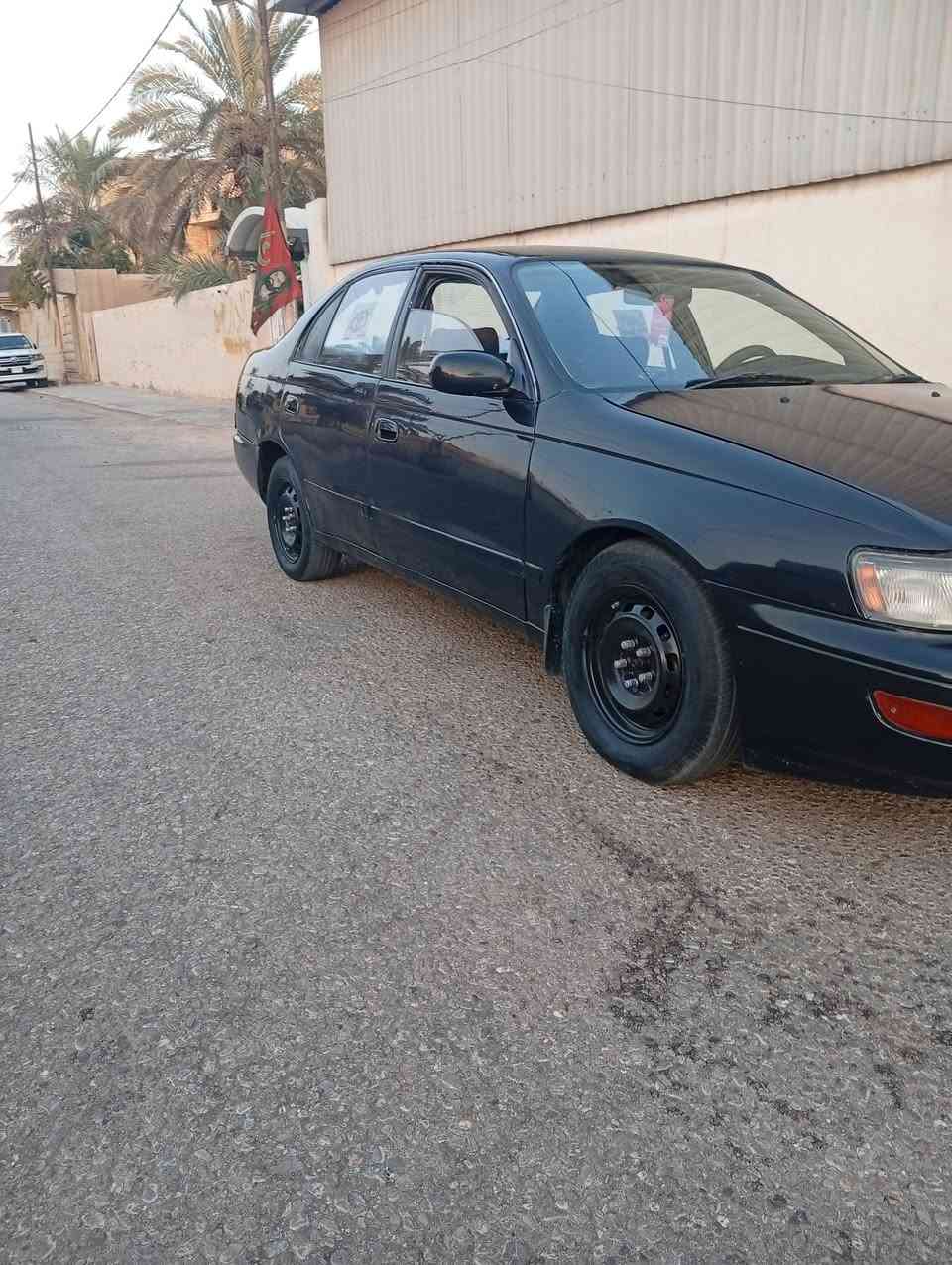كرونا موديل 95رقم بغداد لون زيتوني  بسمي سنويه لل29 صاعده هزه قبل اسبوع كير ومحرك مكفوله من الكص والنقل والاصوليات  بيه ضربه جاملغ خلفي ما واصله للحوض كير ومحرك جدد حداديه امامي خلفي جدد كهربائيات كله شغاله تبريد عاطل  غرفته حلوه سياره جاهزه وناعمه مكان السياره نجف السعر 36ورقه وبيه مجال قليل اتصال *********** شريحه وواتساب ماعندي ماسنجر ولا متواجد ع الفيس
