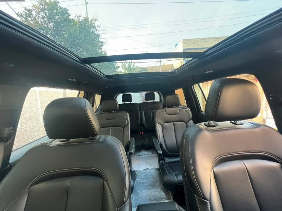 🚗 السيارة:  2025 Jeep Grand Cherokee, L Limited مرقم بغداد بيع او مرواس 

⚠️ الضرر :  جاملغ جه السايق صبغ فقط مكفول الشاصي ولغود 

↔️المسافة:  8.000 ميل

🔲 المحرك:  3.6L, V6

بانوراما 

تدفه كشنات وستيرن

كشنات ميموري

مانع انزلاق 

كشنات جلد

كامرات داخليه 

شاشة كبيرة

صندوق كهربائي 

ثلاثه انظمة سياقة 

نقطه عمياء 

تشغيل عن بعد 

شفتات ستيرن 

ثلاثه قطع تبريد 

هاي موصفات الي اعرفها بعد اكو هواي موصفات مااعرفها

للستفسار ***********
