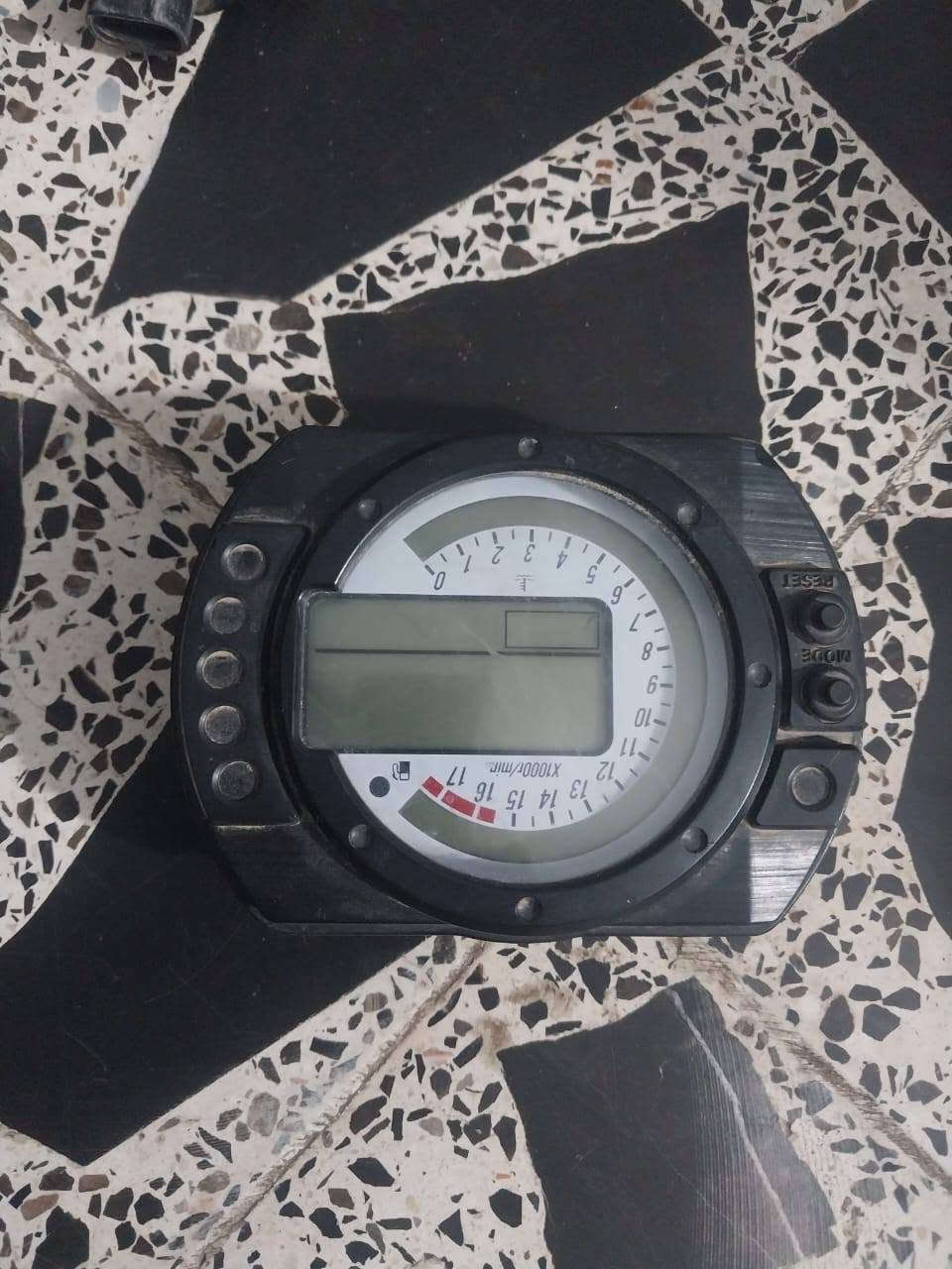 غراشش مالل كاوسكي2004 ‏‪***********‬‏هاذرقم لخاص مغفولل هاذرقم بي وتسابب
