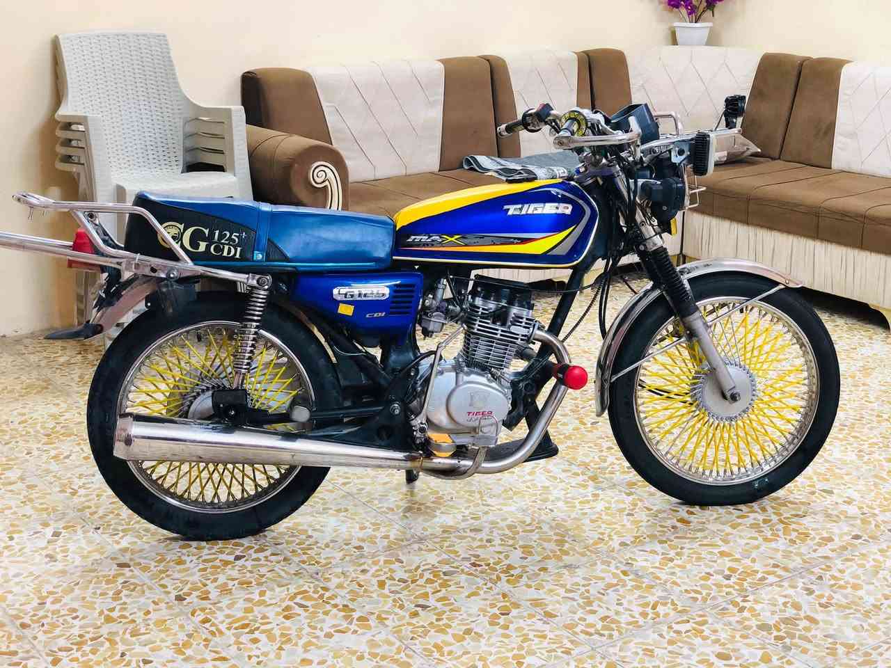 السلام عليكم تايكر 2020 ابو البصمه
شرط ما مفتوح ومامضروب صبانه شرط تحريكه ومعدل شغالات كهربايات كلها شغاله مكينه خرسه سعر 500 وبي مجال للطيبين مكاني ايسر حي عدن ***********
