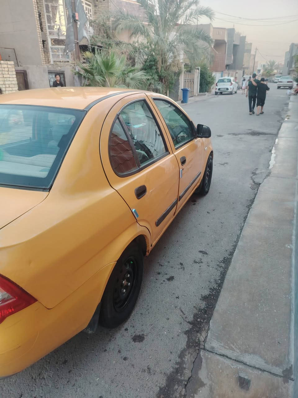 سلام عليكم طيبه مديل 15
رقم جديد هز جديد 
هي مصفر بحث سنوي جديد
سياره كفاله شواصي محرك كير تبريد ثلج ويه سويج 
سياره كفاله ما عده جاملغات لامامي جان بيهن خياس ورتبتهن وصبغتهن مكفول من اي ضرب 
سعر 35وبيه مجال لطيبين 
هاتف ***********
رقم بغداد عنوان قرب جسر دوار ساره مماشيه هواي الله شاهد ماشيه 116ما مشتغله تكسي مجرد لدوام
