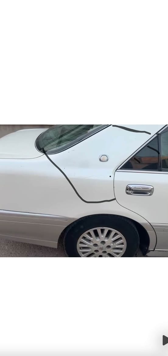 سلام عليكم سياره ملكه للبيع
موديل 2000

رقم صلاح الدين  انكليزي حرف A تحويل مباشر سياره بسمي لون ابيض خظراوي 
 
اربع 4دكم رقم مميز 

محرك D4الكبير

شاصي 75

استيرن كهرباء 

برده خلفيه كهرباء

تحويرة نجف فوك وجوه 

تبريد ثلج 

ملاحظه اخوان صوره مؤش عليها
يعني بيها طخا 

السعر125 بيها مجال قليل

ابو يوسف الشمري بغداد
***********
