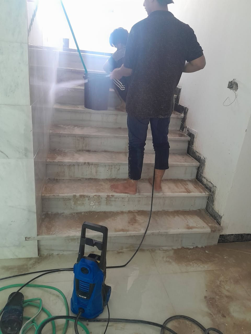 🔥 شوف الفرق بنفسك… قبل وبعد التنظيف! 🔥
مو مجرد تنظيف… هذا شغل ديلوكس الاحترافي ✨

🏠 تنظيف شامل للبيوت والشقق
🧹 عمال مدرّبين وملتزمين
✨ تنظيف المطابخ والحمامات والأرضيات
💎 نهتم بأدق التفاصيل حتى يرجع المكان يلمع

قبل التنظيف تشوف التعب… وبعد التنظيف تشوف ديلوكس! 😎🔥

📞 للحجز والاستفسار:
***********

💙 شركة ديلوكس للتنظيف الموقعي
نشتغل بإتقان… حتى تستمتع بنظافة المكان!
