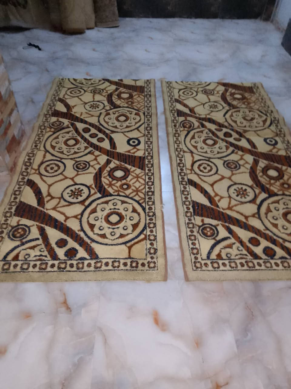 فراشات للبيع كلمن وسعره العنوان حي الرحمه الاولى اتصال ***********
