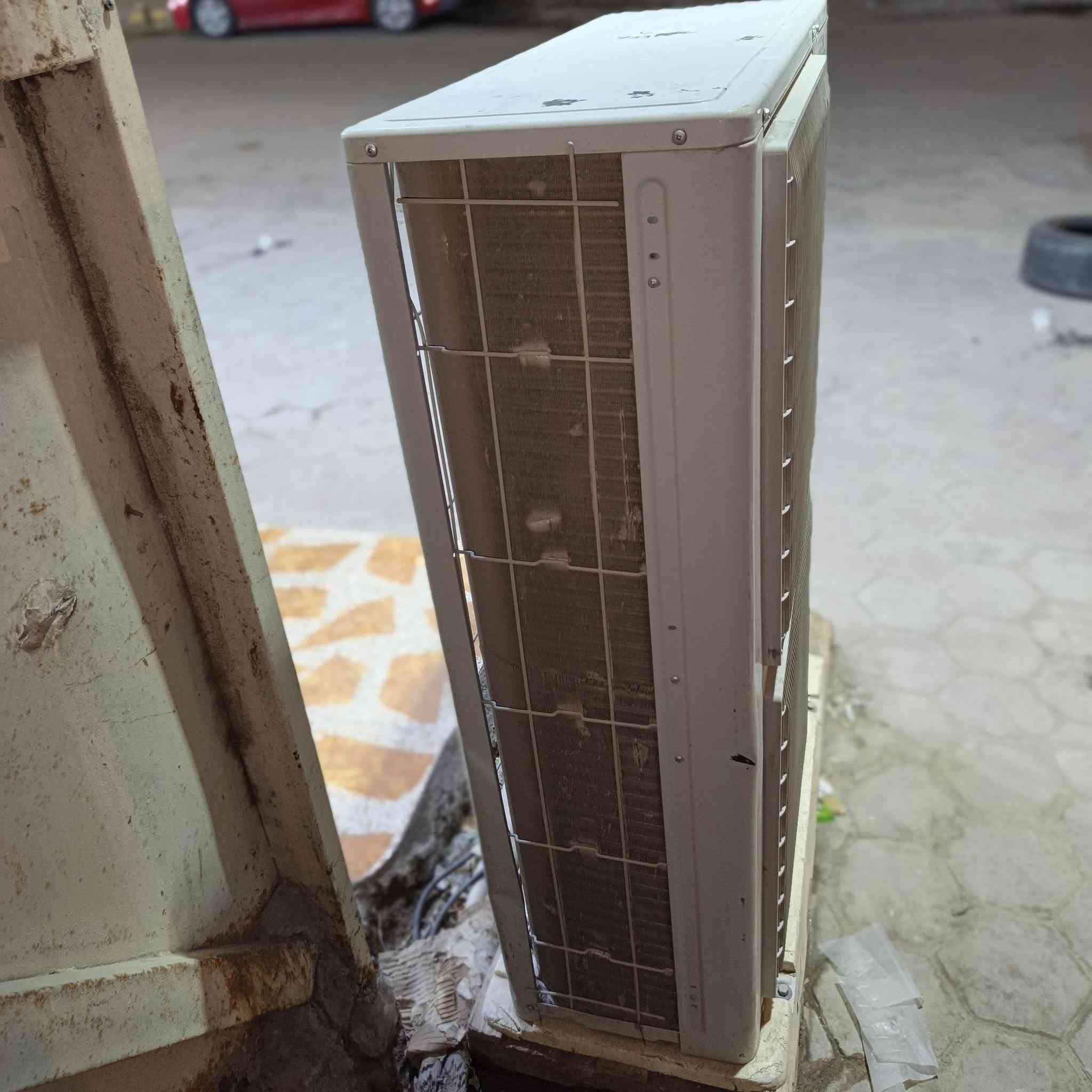 جبسون سبلت • ٣ طن • حالة الوكالة