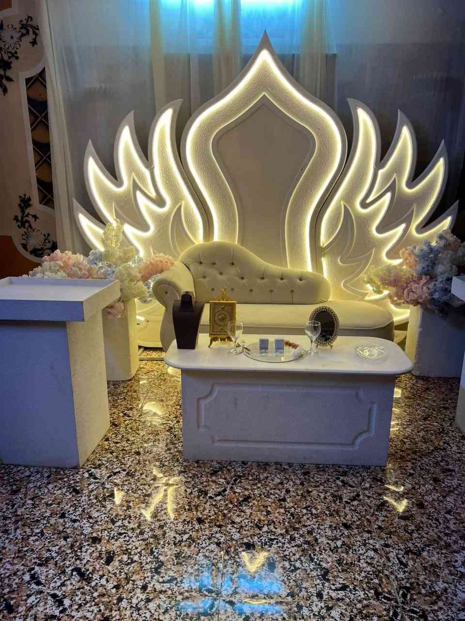 👑✨ كوشة تليق بليلة العمر ✨👑
مو مجرد كوشة…
تفاصيل تصنع فرحة وتبقى بالذاكرة 🤍

🌸 كوشات راقية وفخمة
🎀 تصاميم حسب طلبچ
🚚 إيجار وتوصيل

كوشات الخالدي للعرايس
خلي فرحتچ تبدأ من أجمل التفاصيل 👰🏻‍♀️✨

📲 للحجز والاستفسار: ***********
***********
