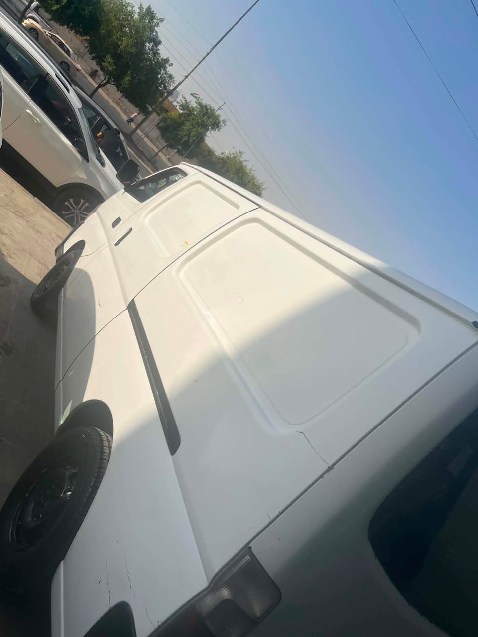 Nissan urvan 2011 
فروشتني خيرررا
سيارةكه دو بارچةي بوياغه سندوق دةرگاي بي ژووري 
مةكينه هوندا 
گير مةكينه به شةرت به ناو كردن غرامه به شةرت 
سةيارةي محرز نيه به ناو خومه 
سحري ٧٩ مجاليكي زؤر كةم موشتري ني بيزارم مةكه 
*********** أربيل, العراق
