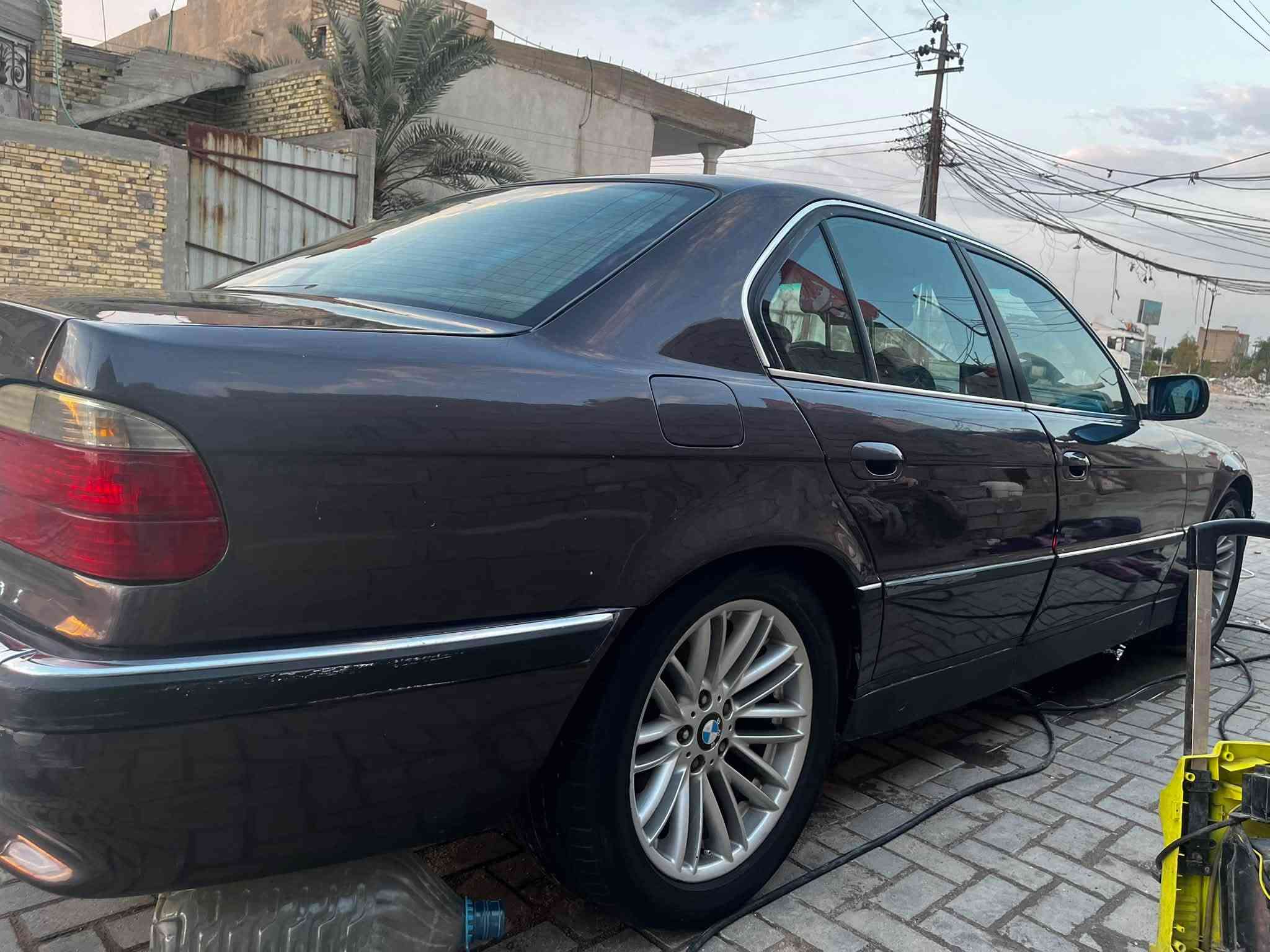 السلام عليكم بيئم صقر مكينه كير حداديه تخم تاير كهربايات كلشي بيهه شغال تبريد صبغته تخبلدواخل جلد جديده  موديل ٩٦ سياره مامله فول فتحه سقف كله شغال سعره ٧٠ وبيه مجال ***********مكاني بصره مركز البصره
