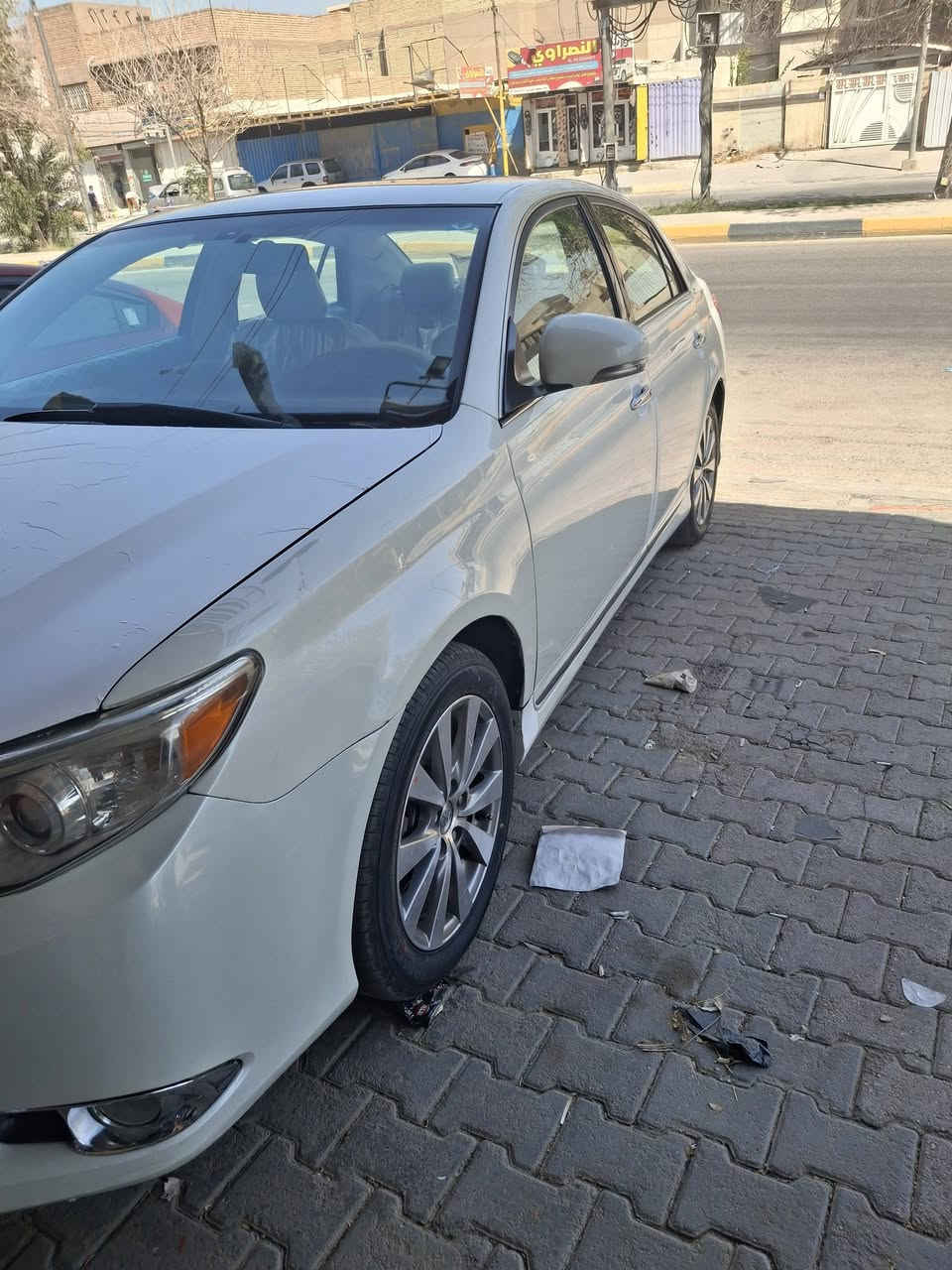 السلام عليكم 
افلون موديل ٢٠١١ خليجيه فوول مواصفات
كير مكينه حداديه دواخل كفاله تخم تاير جديد ادامه كامله عليها منضومه زنون نوزلات بلكات مجاول فيت بم 
السياره مصبوغه عام صبغ درجه اولى حاله حال البلادي السياره بدون دواخل بدون شواصي رقم بغداد شبه مميز انكليزي مكان السياره كربلاء السعر ١٢٥ وبيه مجال 
***********

