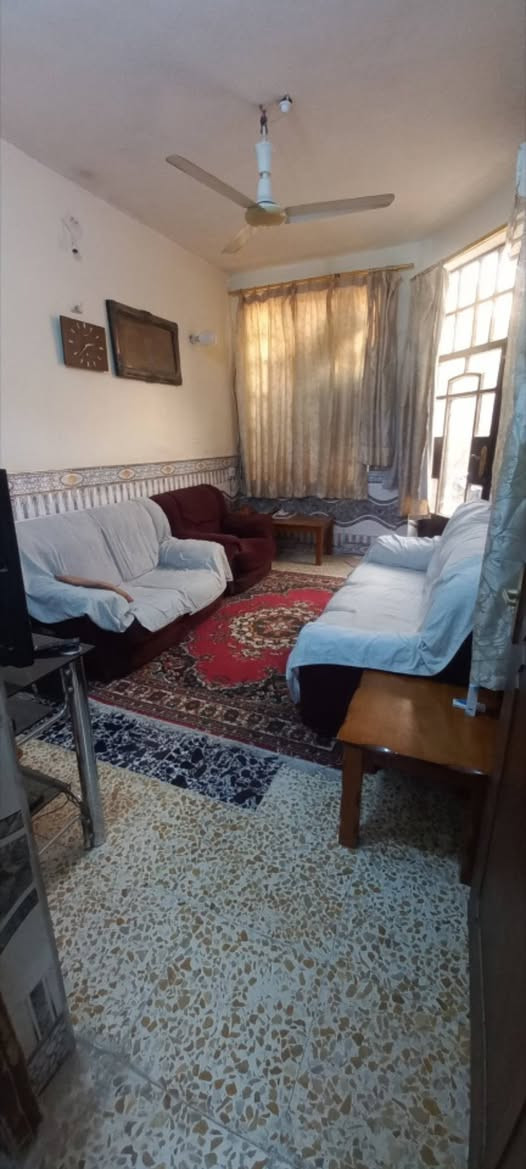 بيت ١٠٠م للبيع
بيت ١٠٠متر للبيع واجهه ٥م ونزال ٢٠م
يحتوي البيت على
. مدخلين
. صالة
. مطبخ كبير
. حمام داخلي وحمام خارجي
. غرفة نوم
الطابق الثاني// غرفة نوم واحده
الموقع// الغزالية -شارع المدارس- مربع اساور ثاني فرع
للاتصال ***********
السعر ٢٣٥مليون
