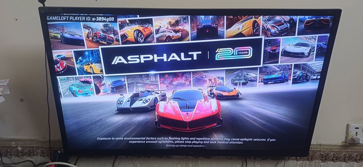 بلايستيشن 4 سليم • 500GB • ذراعين واحد عاطل