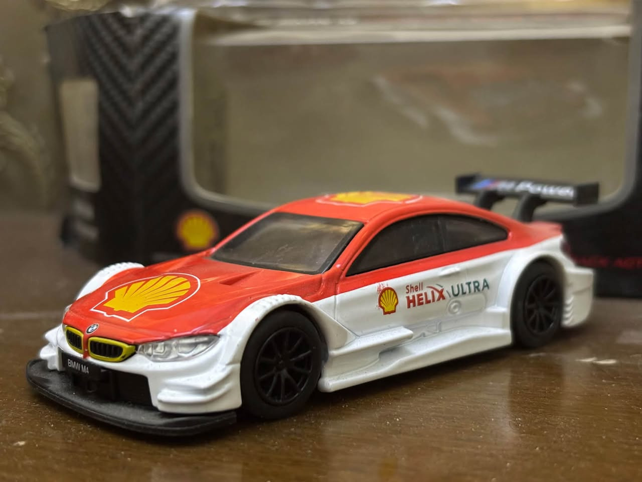 BMW M4 DTM

سيارة سباق من شركة BMW خاصة بسباقات بطولة السيارات السياحية في ألمانيا 🇩🇪 و تحديداً النسخة الخاصة بـ Shell Helix•Ultra

حجم 1:43

السعر 9 الف فقط 🔥 

تواصل على الرقم ***********
او على الخاص
