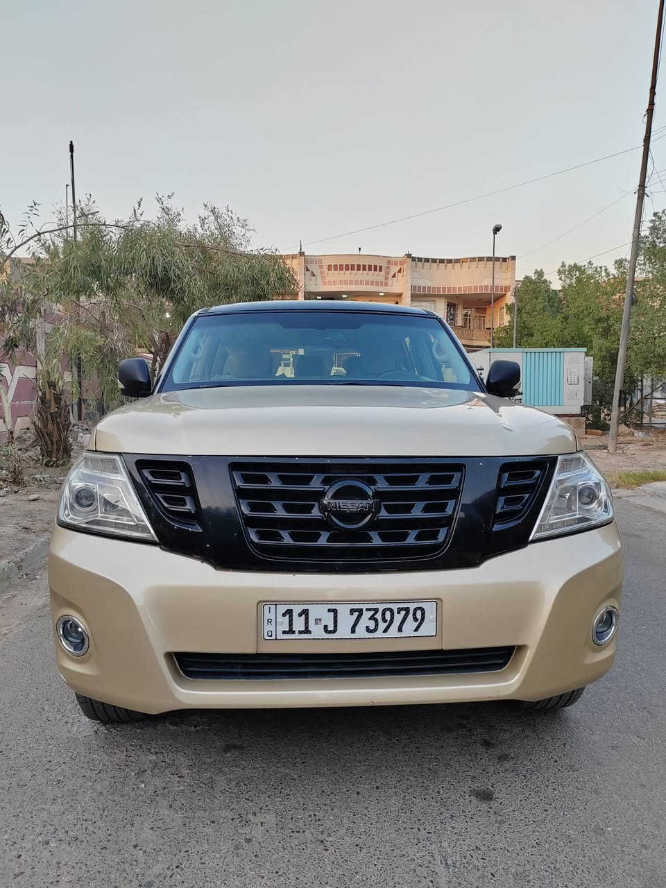 باترول ٢٠١١ نظيفة بمعنى الكلمة مابيها اي نواقص ولا كلوب بل دشبول محرك ٨ سلندر احلى من الصور مصبوغة حزام بسبب الجراد تبريد ثلج صدر تايرات جدد مكاني بغداد زيونة السعر ١٨٥.... ***********
