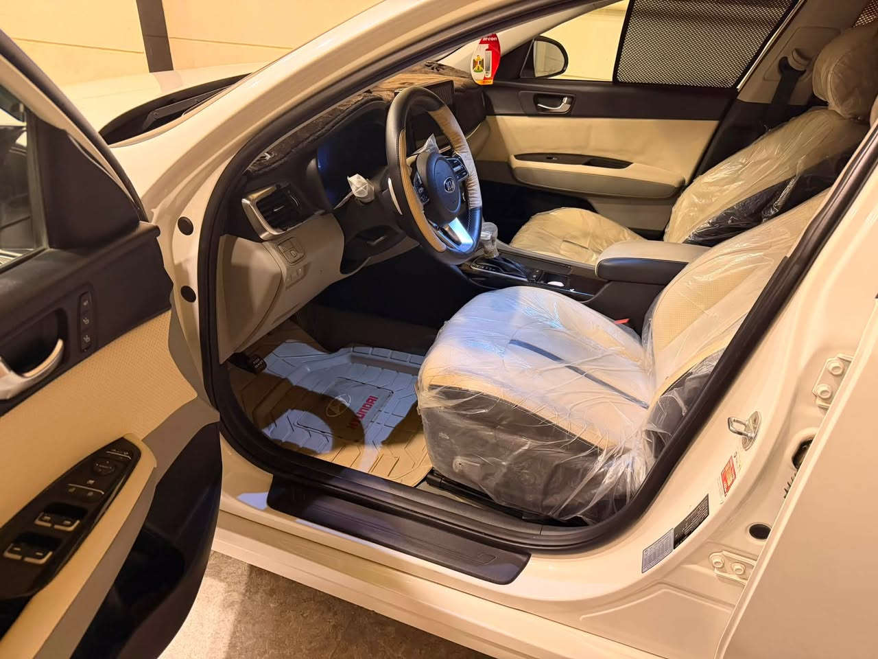 السلام عليكم اوبتما  2020خليجي فول موصفات مكينه 2400 دوشش سياره جاهزه من كلشي تخم تاير جديد كير ومكينه بلادي ماشيه 81 عنواني الديوانية السعر 195
 ‭***********‬

